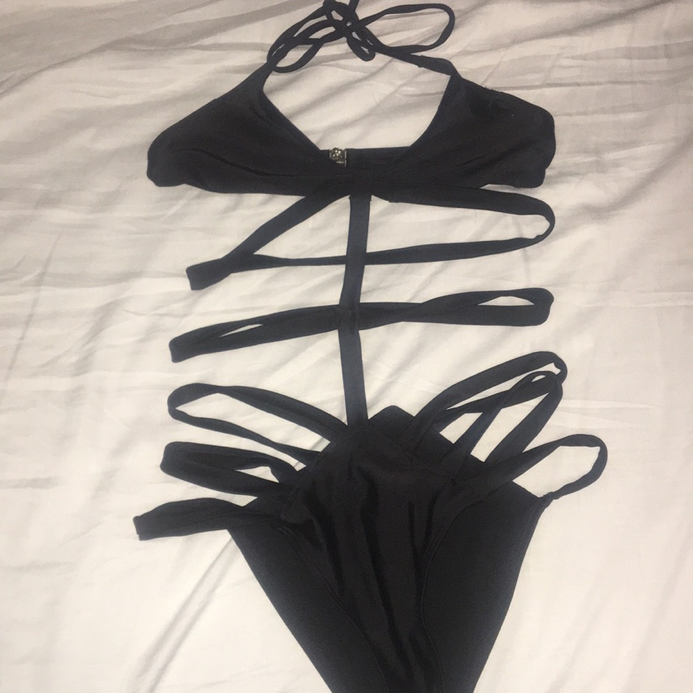 bathing suit, one piece